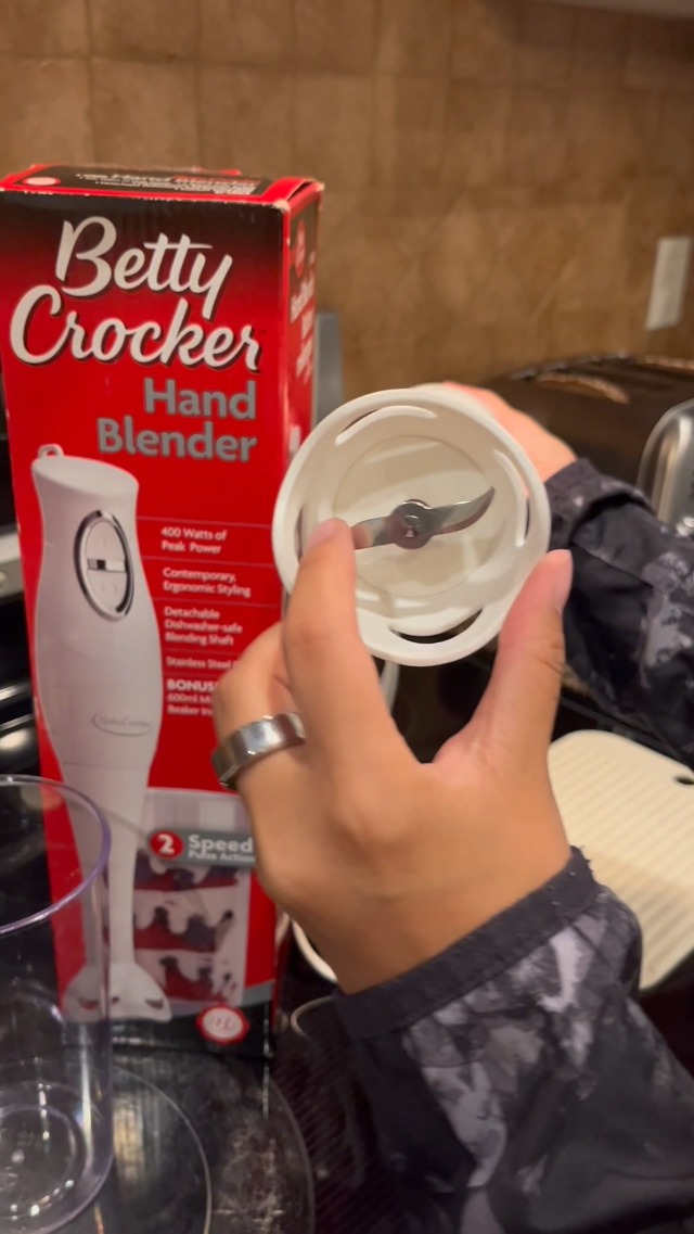 Watch First look at the Betty Crocker Hand Blender on Amazon Live